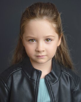 Анна Романова