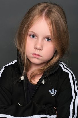 Ева Синельникова