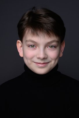 Марк Устинов