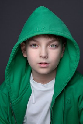 Марк Устинов