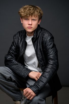 Александр Жуков