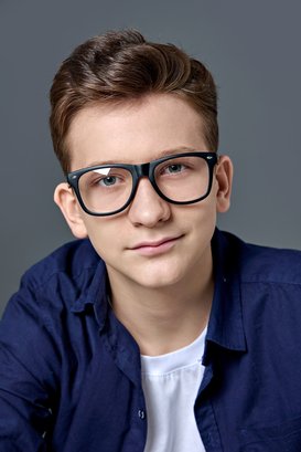 Давид Аветисов