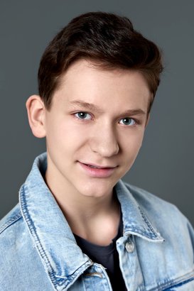 Давид Аветисов