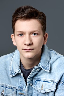 Давид Аветисов