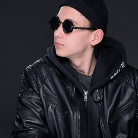 Игорь Толстиков