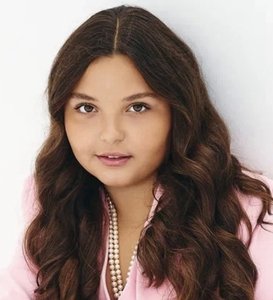 Николь Вишнякова