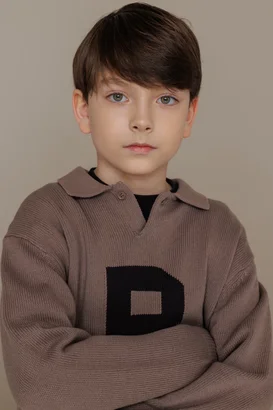 Марк Устинов