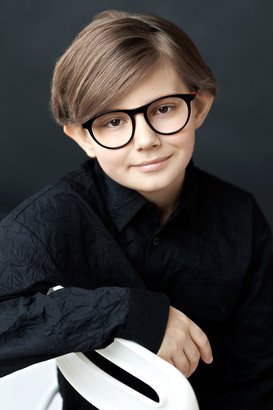 Лев Васильев