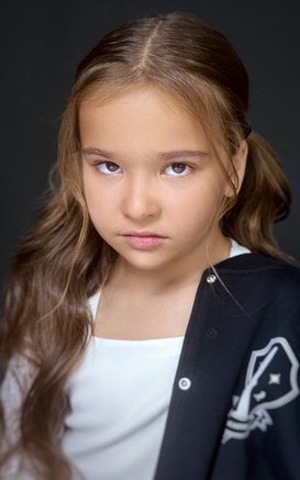 Анна Антипова
