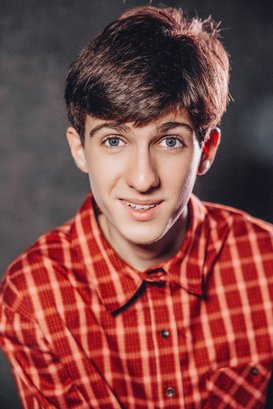 Артём Сарибеков