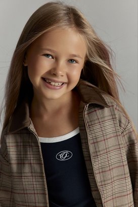 Мила Сурова