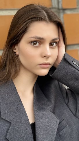 Анна Изотова