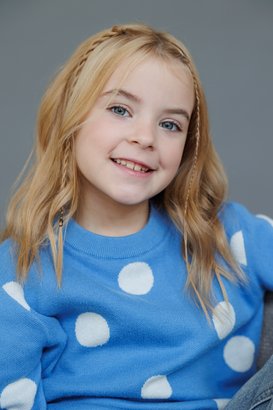 Мия Коняхина