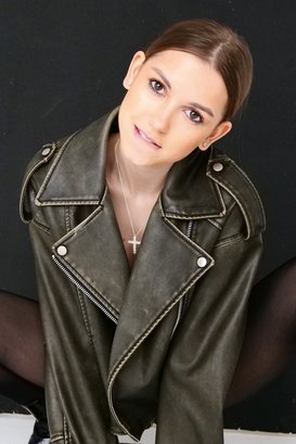 Саша Беседина