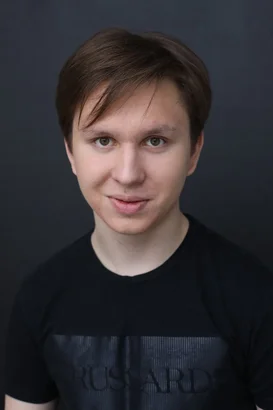 Александр Булатов