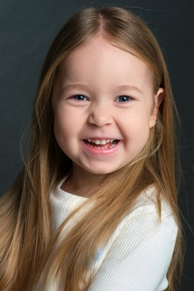 Даниэла Синельникова