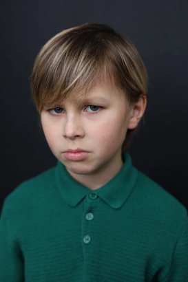 Роберт Смирнов