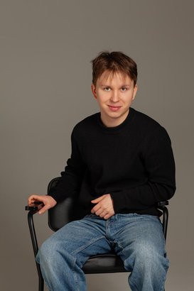 Александр Булатов